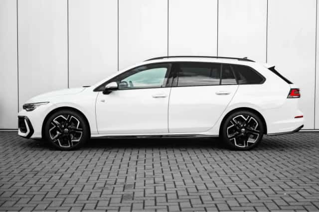 Volkswagen Golf (2025) thumbnail 5