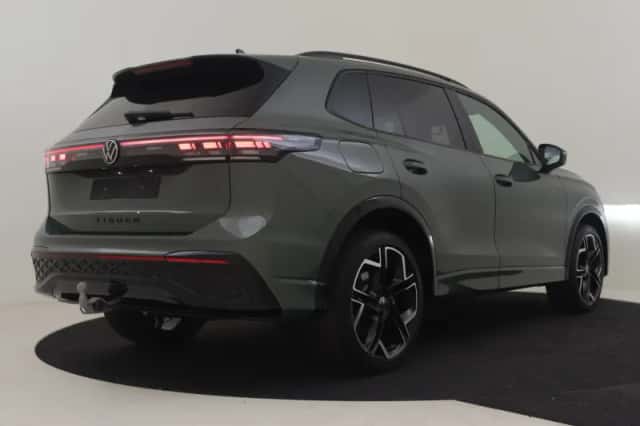 Volkswagen Tiguan (2025) thumbnail 2