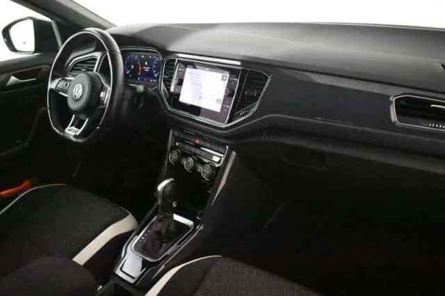 Volkswagen T-Roc (2019) thumbnail 6