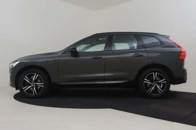 Volvo XC60 (2020) thumbnail 3