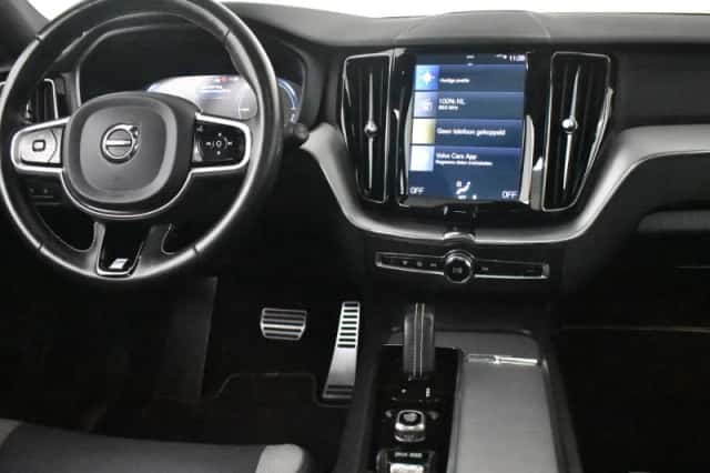 Volvo XC60 (2020) thumbnail 5
