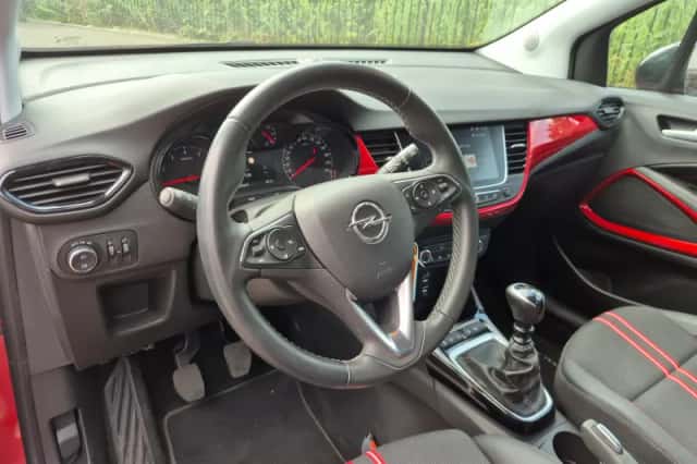 Opel Crossland (2021) thumbnail 2