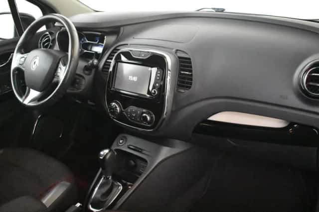 Renault Captur (2014) thumbnail 6