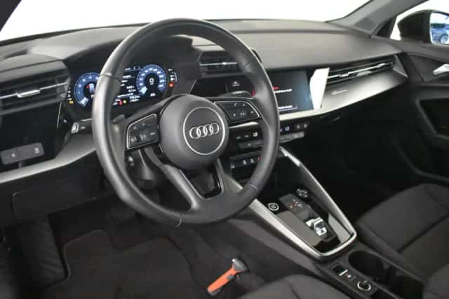 Audi A3 (2022) thumbnail 4
