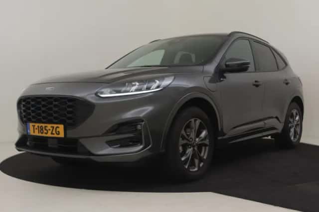 Ford Kuga (2023) thumbnail 1