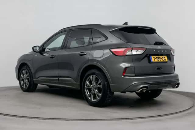 Ford Kuga (2023) thumbnail 4