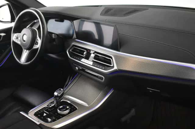 BMW X5 (2020) thumbnail 6