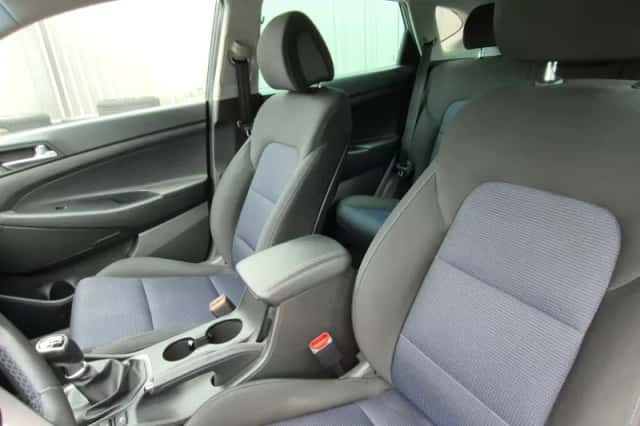 Hyundai Tucson (2018) thumbnail 3