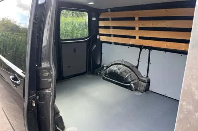 Volkswagen Transporter (2021) thumbnail 6