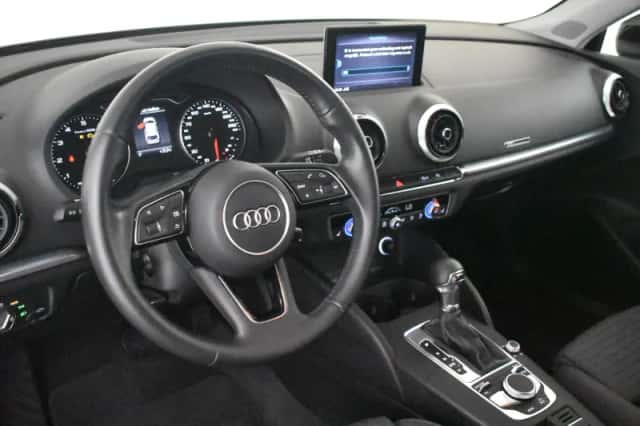 Audi A3 (2018) thumbnail 4