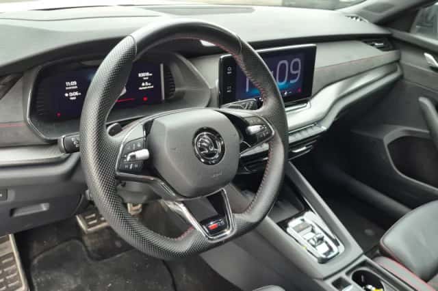 Škoda Octavia (2022) thumbnail 2