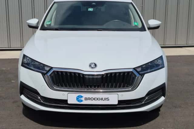 Škoda Octavia (2022) thumbnail 1