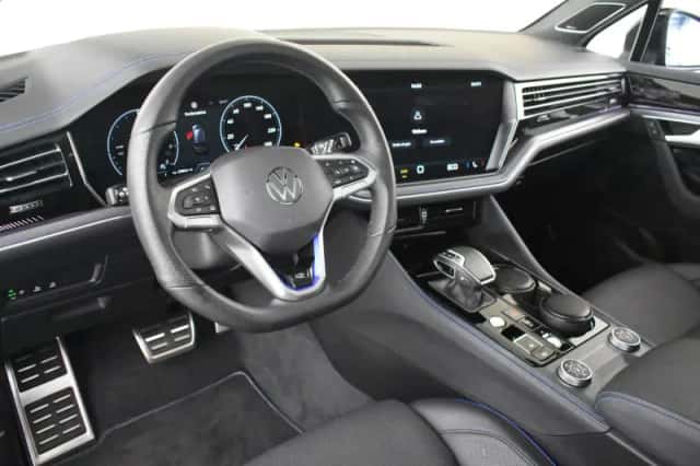 Volkswagen Touareg (2025) thumbnail 3