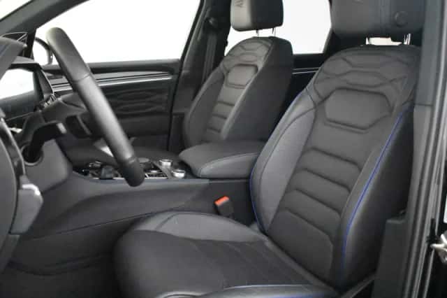 Volkswagen Touareg (2025) thumbnail 6