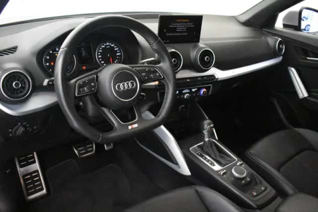 Audi Q2 (2019) thumbnail 4