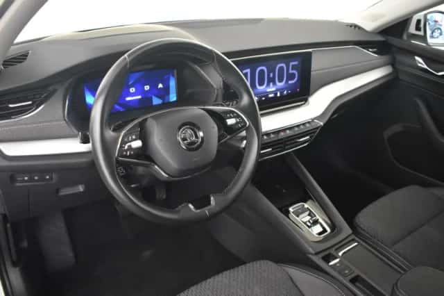 Škoda Octavia (2022) thumbnail 4