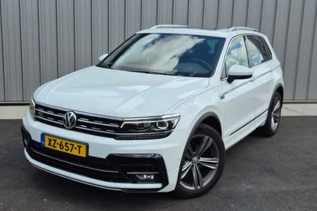 Volkswagen Tiguan (2018) thumbnail 1