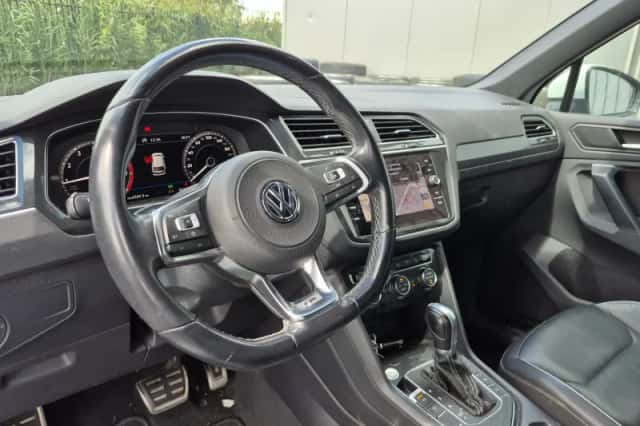 Volkswagen Tiguan (2018) thumbnail 2