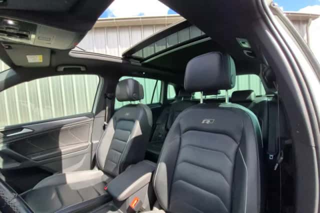 Volkswagen Tiguan (2018) thumbnail 3