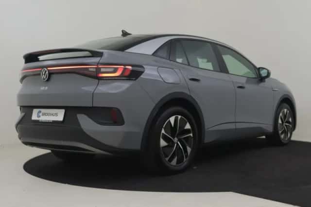 Volkswagen ID.5 (2023) thumbnail 2