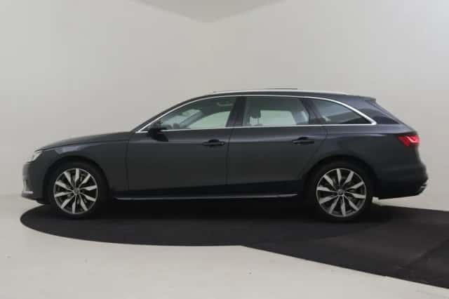 Audi A4 (2021) thumbnail 3