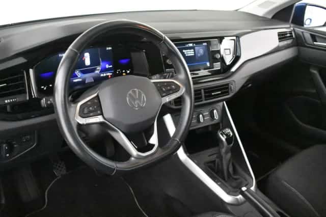 Volkswagen Polo (2023) thumbnail 4
