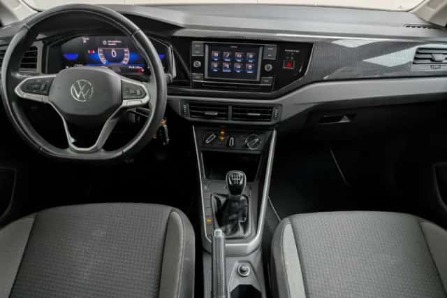 Volkswagen Polo (2023) thumbnail 4