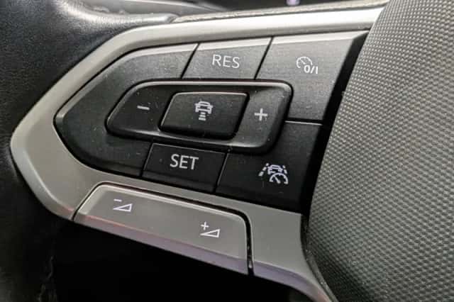 Volkswagen Polo (2023) thumbnail 5