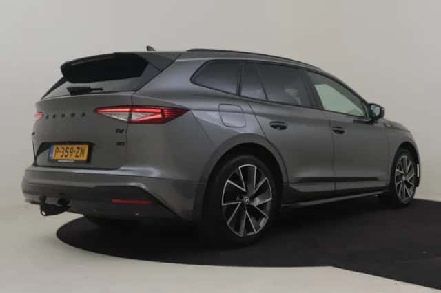 Škoda Enyaq (2022) thumbnail 3