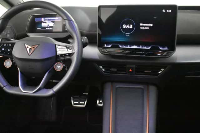 CUPRA Born (2025) thumbnail 5
