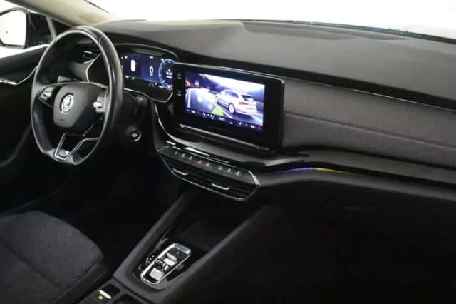 Škoda Octavia (2022) thumbnail 6