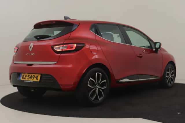 Renault Clio (2016) thumbnail 2