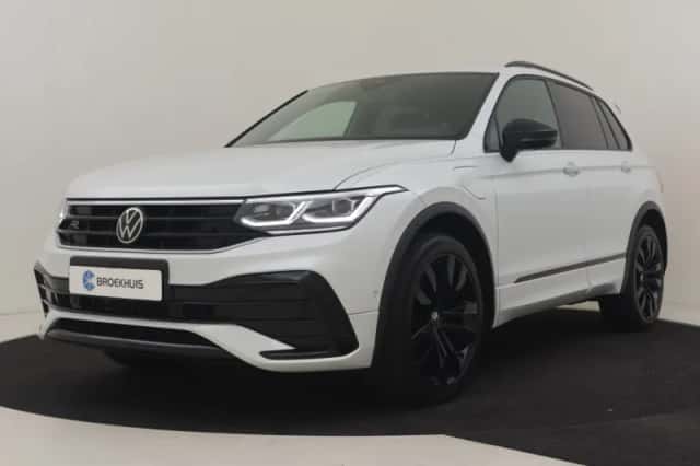 Volkswagen Tiguan (2022) thumbnail 1