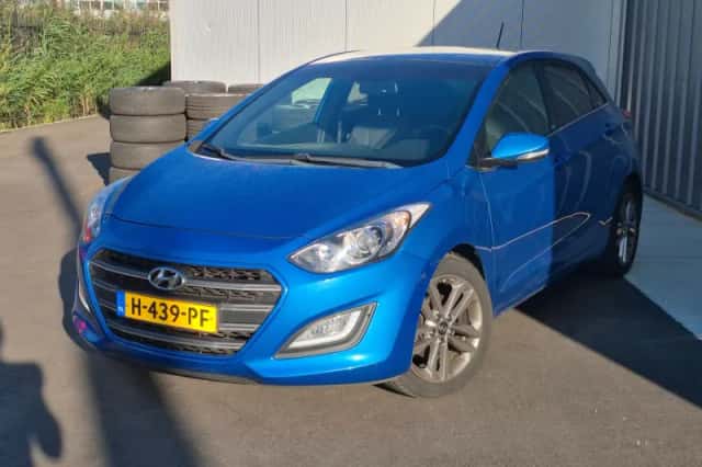 Hyundai i30 (2016) thumbnail 1