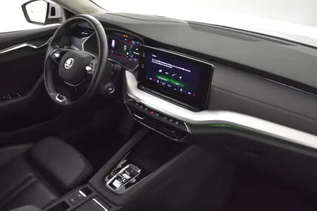 Škoda Octavia (2022) thumbnail 5