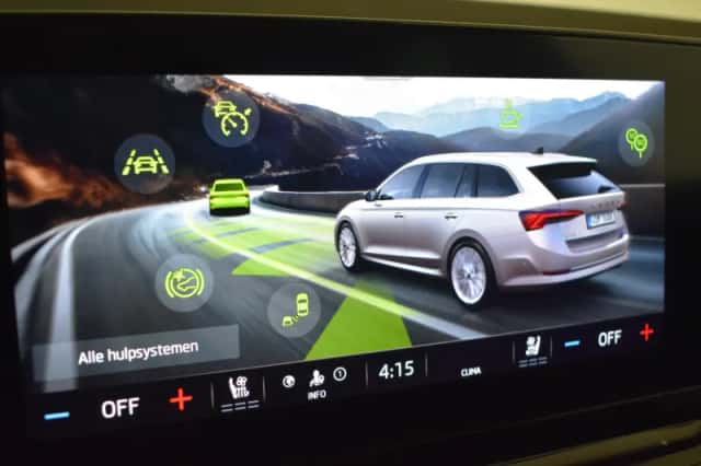 Škoda Octavia (2022) thumbnail 6