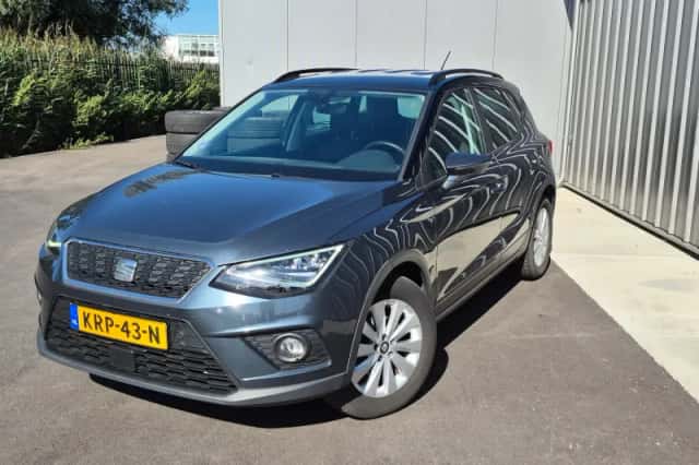 SEAT Arona (2021) thumbnail 1