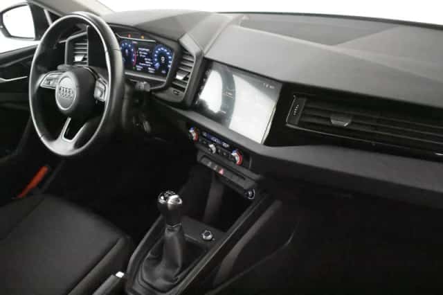 Audi A1 (2019) thumbnail 6