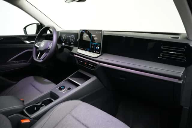 Volkswagen Tiguan (2025) thumbnail 7