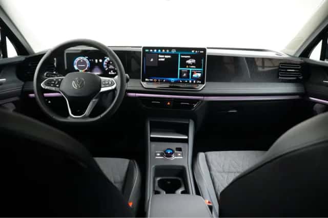 Volkswagen Tiguan (2025) thumbnail 9
