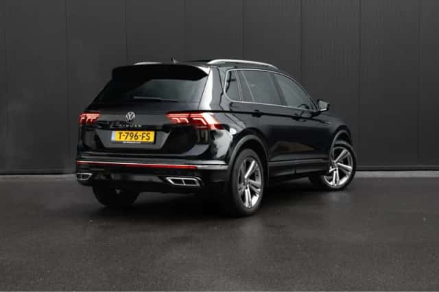 Volkswagen Tiguan (2023) thumbnail 2