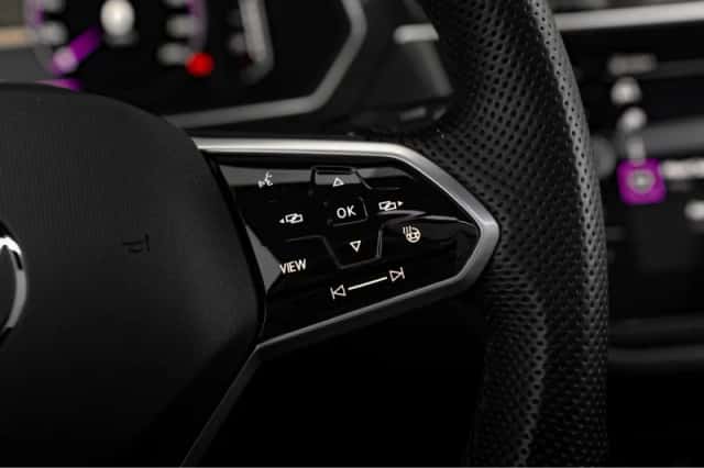 Volkswagen Tiguan (2023) thumbnail 17