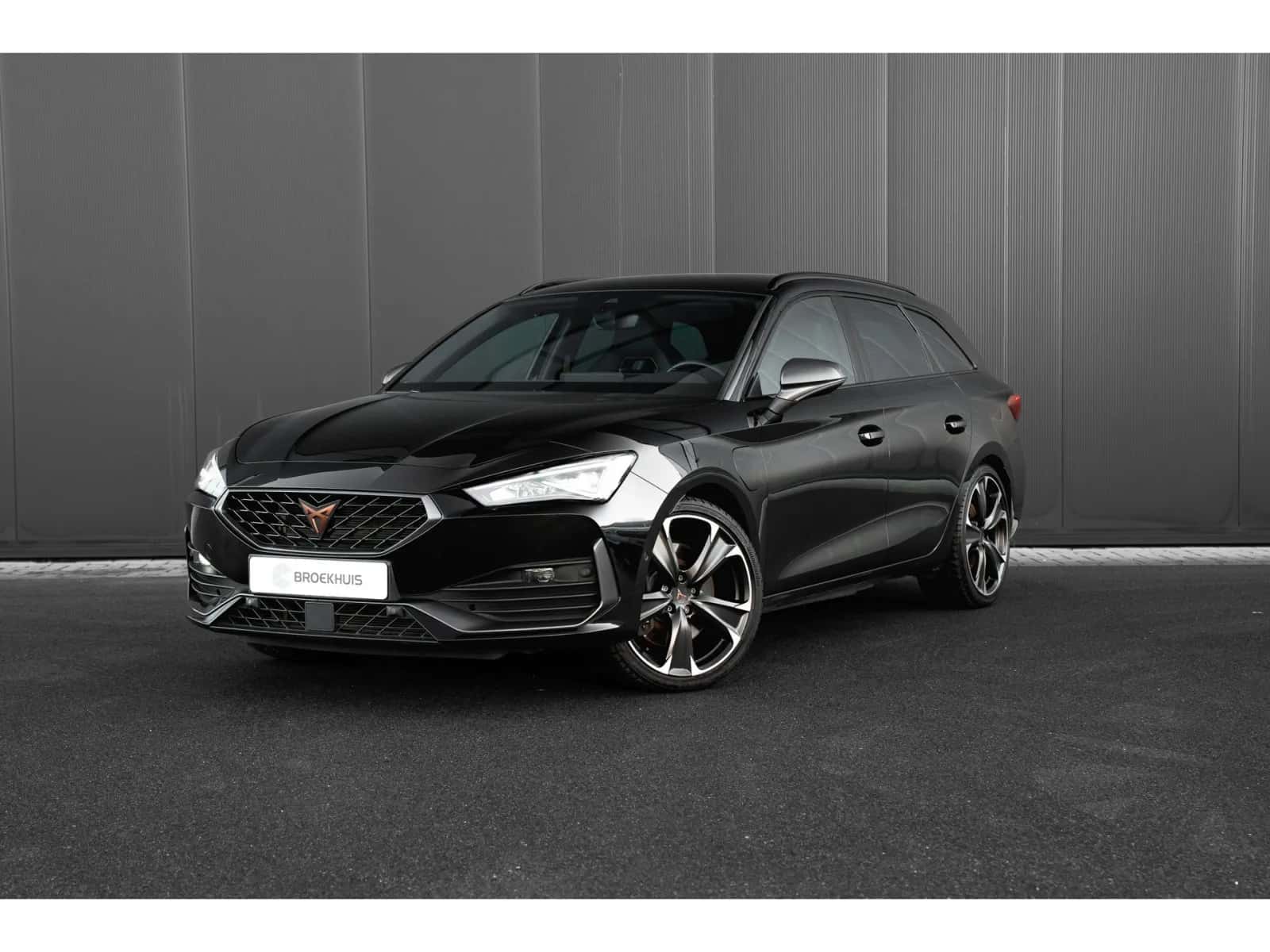 CUPRA Leon Sportstourer (2022) — foto 1