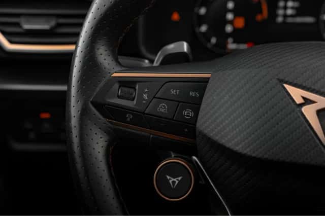 CUPRA Leon Sportstourer (2025) thumbnail 17