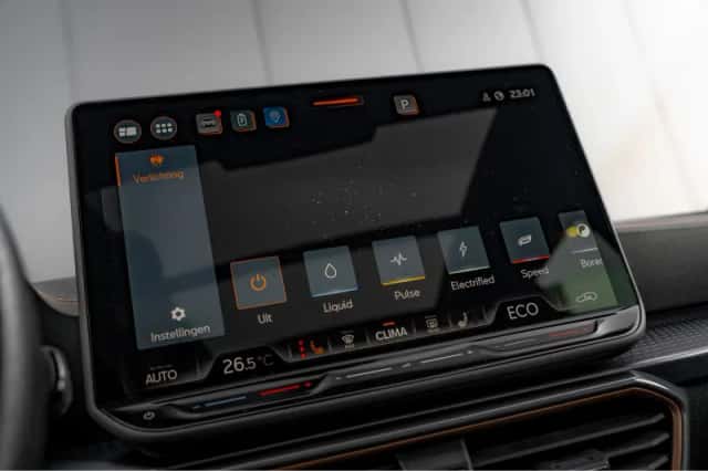 CUPRA Leon Sportstourer (2025) thumbnail 24