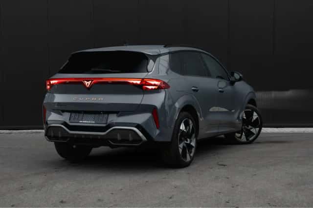CUPRA Terramar (2025) thumbnail 2
