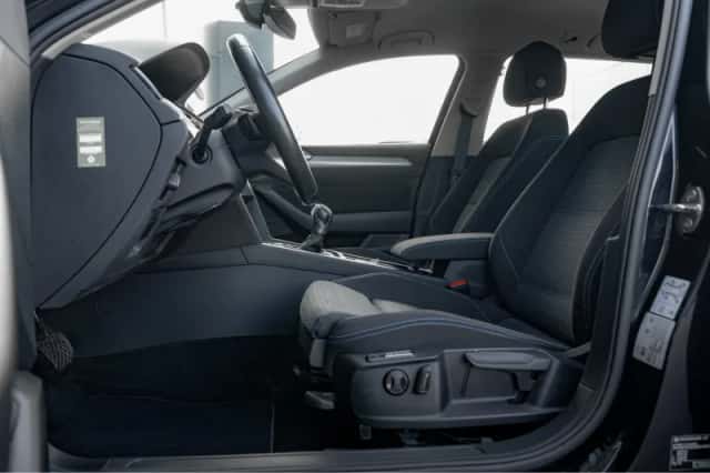 Volkswagen Passat (2021) thumbnail 13