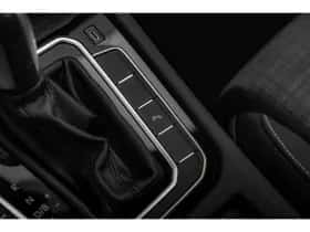 Volkswagen Passat (2021) thumbnail 18