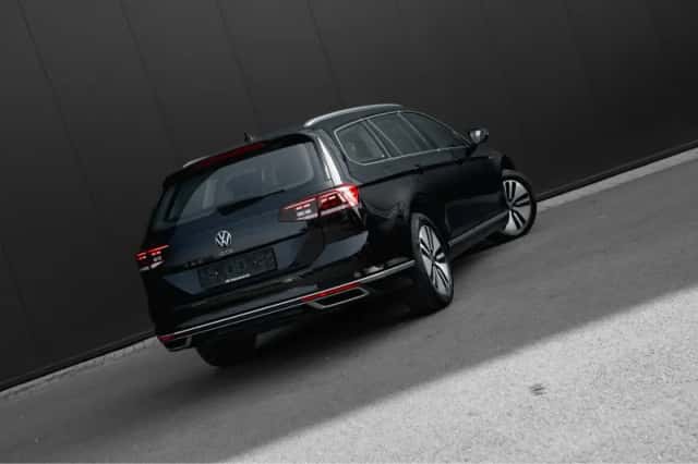 Volkswagen Passat (2021) thumbnail 7