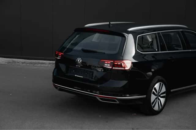 Volkswagen Passat (2021) thumbnail 8